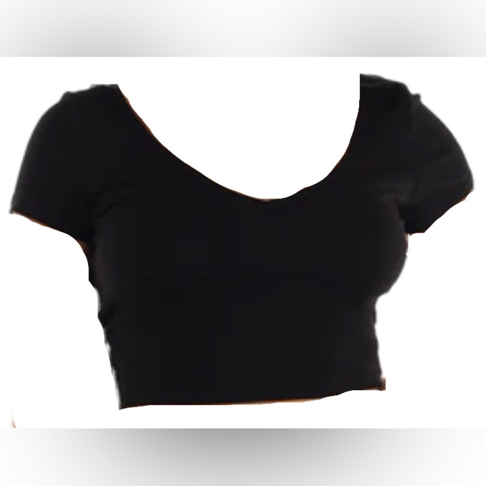 Cropped Black T-shirt